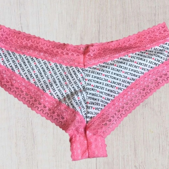 VICTORIA'S SECRET sz Medium HEART LOGO LACE VINTAGE RARE CHEEKY PANTIES - Picture 2 of 4